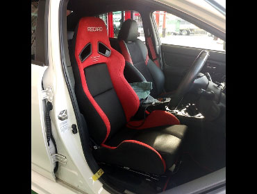 SUBARU�@WRX�@STI�@VAB�i2019�N�j�@�Ɂ@RECARO�i���J���j�@SR-7�@GU100H�@RED�@�V�[�g�q�[�^�[�t���@����