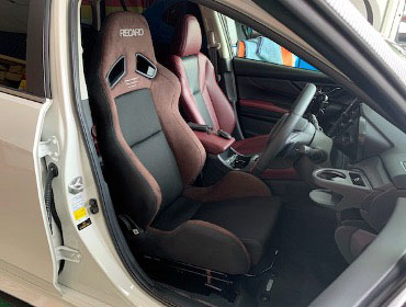 SUBARU�@�����H�[�O�@STi�X�|�[�c�@VN5�i2021�N�j�@�Ɂ@RECARO�i���J���j�@SR-7�@GU100H�@�u���E���@�V�[�g�q�[�^�[�t���@����