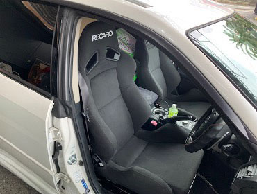 SUBARU�@���K�V�B�@CBA-BP5�i2008�N�j�@�Ɂ@RECARO�i���J���j�@SR-7�@KK100�@BK�@�~���E�@����