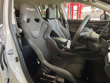 SUBARU�@�����H�[�O�@VN5�i2023�N�j�@�Ɂ@RECARO�i���J���j�@RS-G�@GK�@BK/BK�@�V�[�g�q�[�^�[�t���@����
