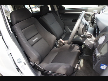 RECARO�@LX-VF