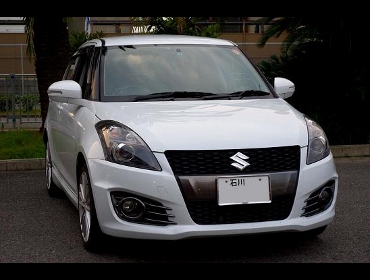 SUZUKI�@�X�C�t�g�X�|�[�c�@ZC32��RECARO�i���J���j�V�[�g����