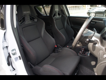 RECARO�i���J���V�[�g�j�@SUZUKI�@�X�C�t�g�@ZC32S��RECARO�i���J���j�@SR-7 Lassic BK/RED�@���@SR-7F Lassic BK/RED�@����