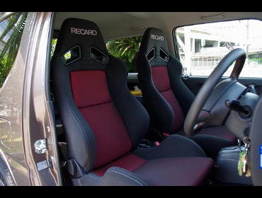 RECARO�i���J���V�[�g�j�@SUZUKI�@�W���j�[JB23�@�N���A�h��RECARO�i���J���j�@SR-7 SK100�@BK/RED�@���@SR-7F SK100�@LassicBK/RED�@����