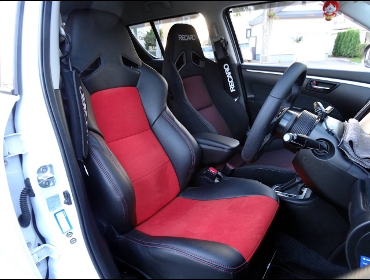 RECARO�i���J���V�[�g�j�@SUZUKI�@�X�C�t�g�@ZD72S��RECARO�i���J���j�@SR-7F SK100 RED�@�q�[�^�[�t���@�~2�r�@����