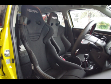 RECARO�i���J���V�[�g�j�@SUZUKI�@�X�C�t�g�@ZC32S��RECARO�i���J���j�@RS-G SK2 BK/BK�@���@SR-6 SK100S BK/BK�@����