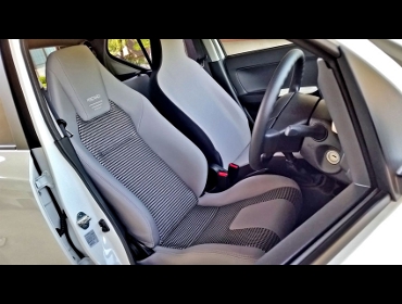 RECARO�i���J���V�[�g�j�@SUZIKI�@�A���g�@HA36V�@5MT��RECARO�i���J���j�@LX-F IM 110�@�O���C�@����