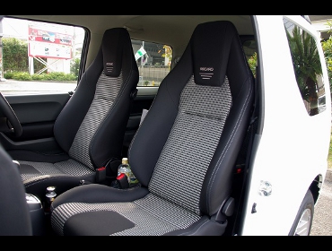 RECARO�i���J���V�[�g�j�@SUZUKI�@�W���j�[�@JB23�Ƀ��J���@LX-F IM 110 BK�~2�r�@����