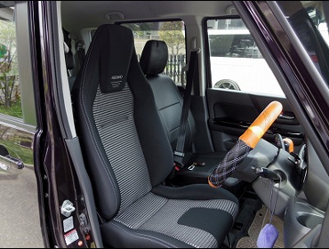 RECARO�i���J���V�[�g�j�@SUZUKI�@�X�y�[�V�A�J�X�^���@MK32S�Ƀ��J���@LX-F IM110�@BK�@����