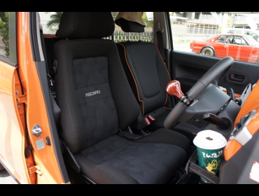 RECARO�i���J���V�[�g�j�@SUZUKI�@�n�X���[�@X�^�[�{4WD�Ƀ��J���@�G���S���hD�@BK�@����