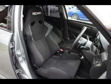 SUZUKI�@�X�C�t�g�X�|�[�c�@ZC32S��RECARO�i���J���j�V�[�g����