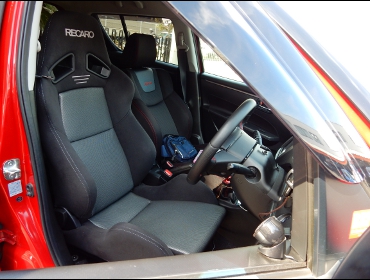 RECARO�i���J���V�[�g�j�@SUZUKI�@�X�C�t�g�X�|�[�c�@ZC32S�Ƀ��J���@SR-7�@GK100�@BK/SIL�@����