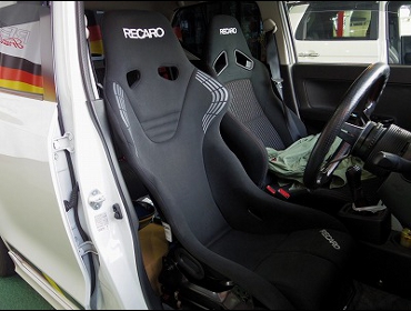 SUZUKI�@�A���g���[�N�X�@HA36S�@�Ɂ@RECARO�i���J���j�@RS-GS�@BK�@����