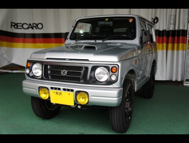 SUZUKI�@�W���j�[�@JA22W�@�Ɂ@RECARO�i���J���j�V�[�g����