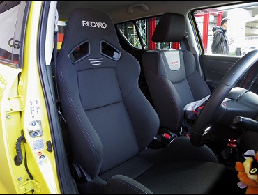 RECARO�i���J���V�[�g�j�@SUZUKI�@�X�C�t�g�X�|�[�c�@ZC32S�@�Ɂ@RECARO�i���J���j�@SR-7�@GK100�@BK/BK�@����