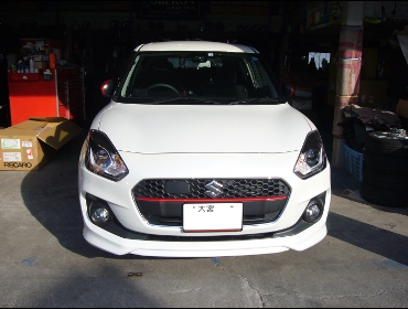 SUZUKI�@�X�C�t�g�@ZC83S�@�Ɂ@RECARO�i���J���j�V�[�g����