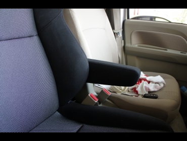 SUZUKI�@�G�u���[���S���@DA17W�@�Ɂ@RECARO�i���J���j�@SR-7F�@GK100�@BK/SIL�@�A�[�����X�g�t���@����