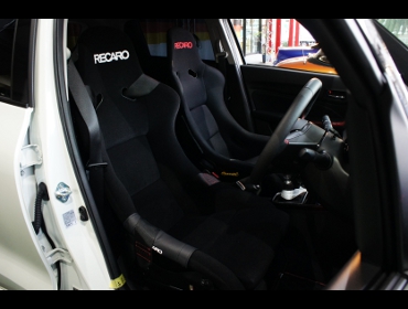 SUZUKI�@�X�C�t�g�X�|�[�c�@ZC33S�i2018�N�j�@�Ɂ@RECARO�@�|�[���|�W�V�����@�V�[�g�q�[�^�[�t���@����
