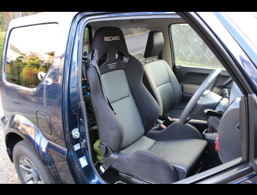 RECARO�i���J���V�[�g�j�@SUZUKI�@�W���j�[�V�G���@�����h�x���`���[�i2017�N�j�@JB43W�@5MT�@�Ɂ@RECARO�i���J���j�@SR-7�@GK100�@BK/SIL�@�V�[�g�q�[�^�[�t���@����