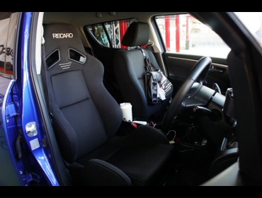 RECARO�i���J���V�[�g�j�@SUZUKI�@�X�C�t�g�@ZC72�@�Ɂ@RECARO�i���J���j�@SR-7�@GK100�@BK/BK�@����