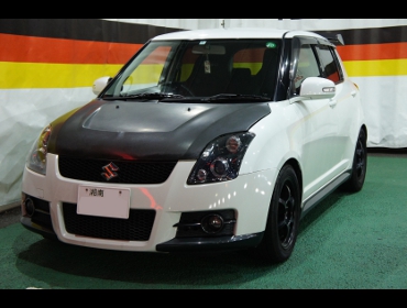 SUZUKI�@�X�C�t�g�X�|�[�c�@ZC31S�@�Ɂ@RECARO�i���J���j�@RS-G�@GK�@BK/RED�@����