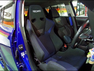 RECARO�i���J���V�[�g�j�@SUZUKI�@�X�C�t�g�X�|�[�c�@ZC32S�@�Ɂ@RECARO�i���J���j�@SR-6 GK100S�@BK/BL�@����