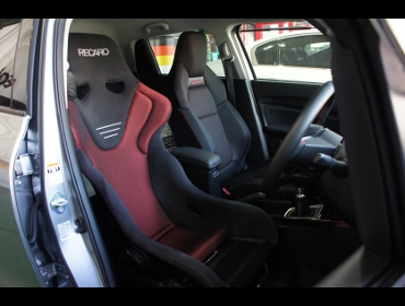 RECARO�i���J���V�[�g�j�@SUZUKI�@�X�C�t�g�@ZC33�@�Ɂ@RECARO�i���J���j�@RS-G�@GK�@BK/RED�@����