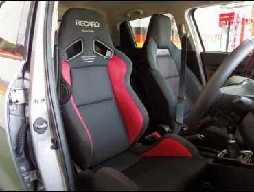 RECARO�i���J���V�[�g�j�@SUZUKI�@�X�C�t�g�X�|�[�c�@ZC33S�i2017�N�j�@�Ɂ@RECARO�i���J���j�@SR-7�@�A�h�o���X�G�f�B�V�����@�q�d�c�@����