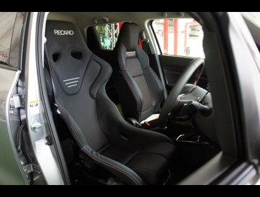 SUZUKI�@�X�C�t�g�X�|�[�c�@ZC33S�i2018�N�j�@�Ɂ@RECARO�i���J���j�@RS-G�@GK�@BK/BK�@�V�[�g�q�[�^�[�t���@����