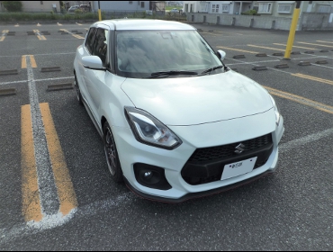 SUZUKI�@�X�C�t�g�X�|�[�c�@ZC33S�@�Ɂ@RECARO�i���J���j�@SR-7�@����A�h�o���X�G�f�B�V����2019�@RED�@����