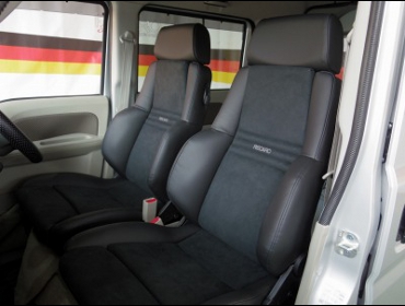 SUZUKI�@�G�u���B�@�o���@DA17V�i2018�N�j�@�Ɂ@RECARO�i���J���j�@�I���\�y�hDL220HV�@�~���E�@�ɑ���