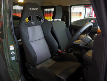 SUZUKI�@�W���j�[�V�G���@JB74W�@�Ɂ@RECARO�i���J���j�@SR-7�@GK100�@BK/SIL�@�V�[�g�q�[�^�[�t���@����