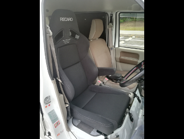 SUZUKI�@�G�u���B�@DA64V�@�Ɂ@RECARO�i���J���j�@SSR-7F�@GK100�@BK/BK�@A/R�^�C�v�@����