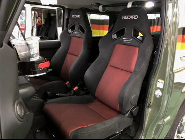 SUZUKI�@�W���j�[�@JB64�i2018�N�j�@�Ɂ@RECARO�i���J���j�@SR-7�@GK100�@BK/RED�@�V�[�g�q�[�^�[�t���@���@SR-7F�@GK100�@BK/RED�@�V�[�g�q�[�^�[�t���@����