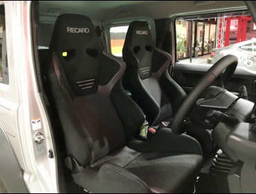 SUZUKI�@�W���j�[�@�V�G���@JB74�@�Ɂ@RECARO�i���J���j�@SR-6�@GK100S�@BK/SIL�@�~���E�@����