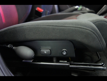 SUZUKI�@�X�C�t�g�X�|�[�c�@A/T�ԁ@ZC33S�i2018�N�j�@��RECARO�i���J���j�@�V�^�@�N���X�X�|�[�c�X�^�[�@GK210�@BK/RED�@���@�V�^�@�N���X�X�|�[�c�X�^�[�@GK100H�@BK/RED�@����