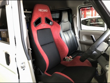 SUZUKI�@�G�u���B�@DA17�@�Ɂ@RECARO�i���J���j�@SR-7�@GU100H�@RED�@�V�[�g�q�[�^�[�t���@����