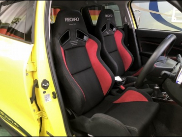 SUZUKI�@�X�C�t�g�X�|�[�c�@ZC33S�i2019�N10���j�@�Ɂ@RECARO�i���J���j�@SR-7�@����@�A�h�o���X�G�f�B�V����2019�@RED�@�~���E�@����