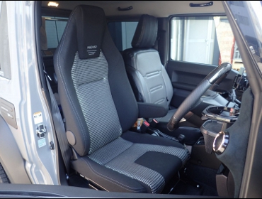 SUZUKI�@�W���j�[�@�V�G���@JB74�@�Ɂ@RECARO�i���J���j�@LX-F�@IN110�@BK�@�V�[�g�q�[�^�[�t���@�A�[�����X�g�t���@����