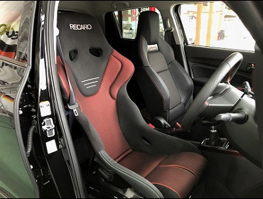 SUZUKI�@�X�C�t�g�X�|�[�c�@ZC33S�i2019�N�j�@�Ɂ@RECARO�i���J���j�@RS-G�@GK�@BK/RED�@����