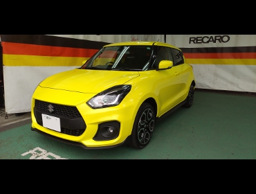 SUZUKI�@�X�C�t�g�X�|�[�c�@ZC33S�i2020�N�j�@�Ɂ@RECARO�i���J���j�@SR-7�@KK100�@BK�@����