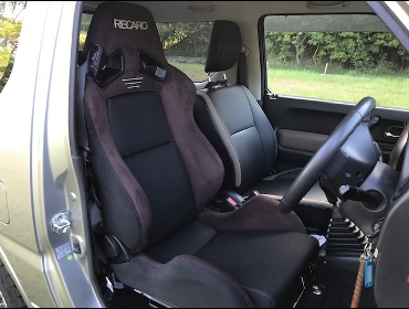 SUZUKI�@�W���j�[�@10�^�@MT�ԁ@�����h�x���`���[�i2015�N�j�@�Ɂ@RECARO�i���J���j�@SR-7�@GU100H�@�u���E���@�V�[�g�q�[�^�[�t���@�A�[�����X�g�t���@����