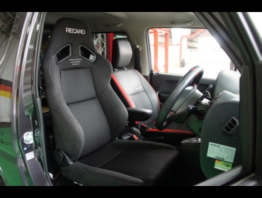 SUZUKI�@�W���j�[�@JB23�i2000�N�j�@�Ɂ@RECARO�i���J���j�@SR-7F�@GK100�@BK/BK�@�V�[�g�q�[�^�[�t���@����