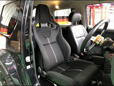 SUZUKI�@�W���j�[�@�V�G���@JB43W�i2011�N�j�@�Ɂ@RECARO�i���J���j�@�N���X�X�|�[�c�X�^�[�@GK100H�@BK�@����