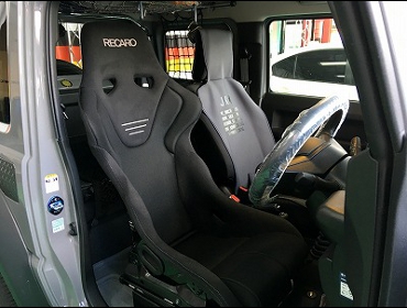 SUZUKI�@�W���j�[�V�G���@JB74W�i2019�N�j�@�Ɂ@RECARO�i���J���j�@RS-G�@GK�@BK/BK�@�V�[�g�q�[�^�[�t���@����
