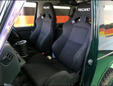 SUZUKI�@�W���j�[�@JA22�@�Ɂ@RECARO�i���J���j�@SR-7�@KK100�@BK�@�~���E�@����