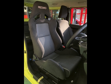 SUZUKI�@�W���j�[�@JB64W�i2021�N�j�@�Ɂ@RECARO�i���J���j�@SR-7�@GK100�@BK/SIL�@����