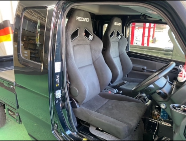 SUZUKI�@�X�[�p�[�L�����B�@DA16T�@�Ɂ@RECARO�i���J���j�@SR-7F�@KK100�@BK�@�~���E�@����