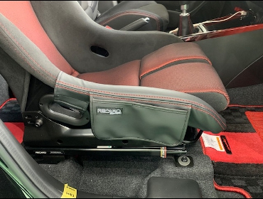 SUZUKI�@�X�C�t�g�X�|�[�c�@ZC33S�i2021�N�j�@�Ɂ@RECARO�i���J���j�@RS-G�@GK�@BK/RED�@����