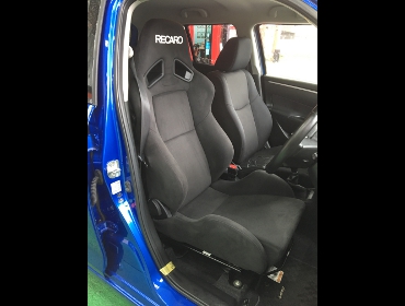 SUZUKI�@�X�C�t�g�@ZC72S�i2011�N�j�@�Ɂ@RECARO�i���J���j�@SR-7�@KK100�@BK�@����